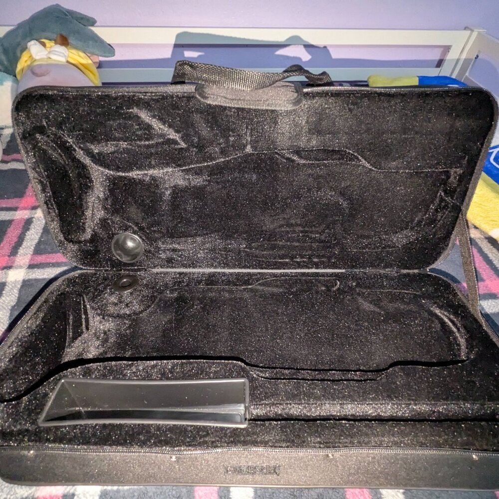 Trumpet - Picture 5 of 10